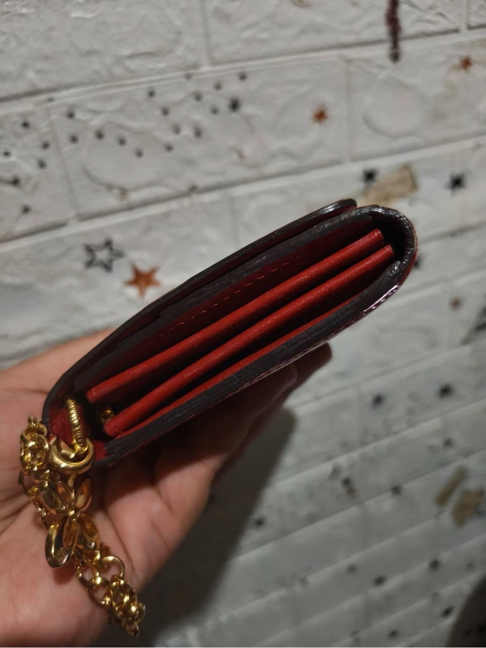 Louis Vuitton WOC - Picture 3 of 9